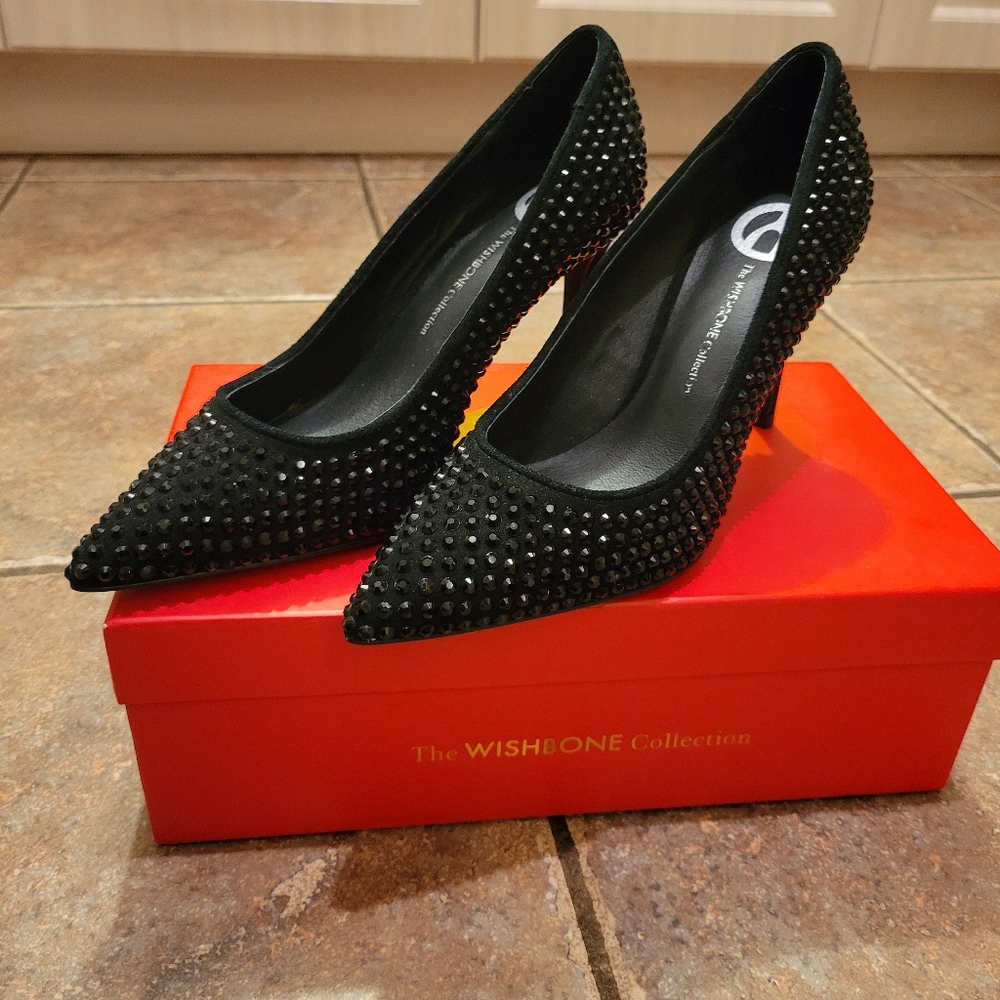 Wishbone Maisie Size 6.5 Black Stoned Heels
